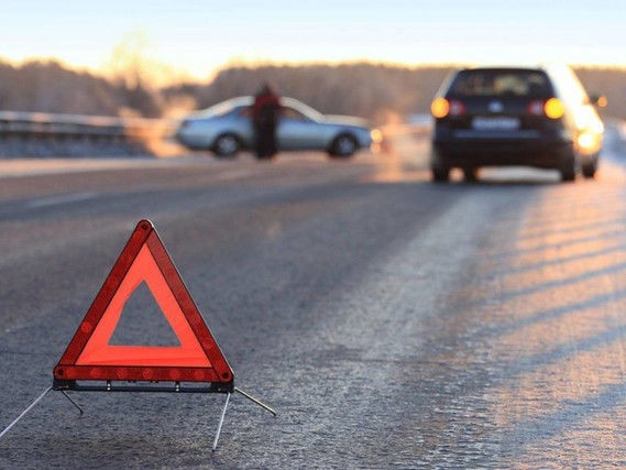 Bakıda Range Roverlə Mercedes toqquşdu-YARALILAR VAR