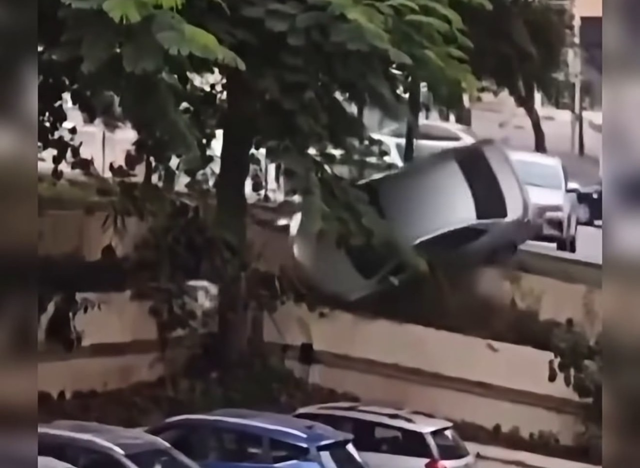 Avtomobili belə park edən olmamışdı