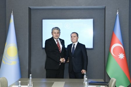 Ceyhun Bayramov qazaxıstanlı həmkarı&nbsp; arasında telefon danışığı&nbsp;