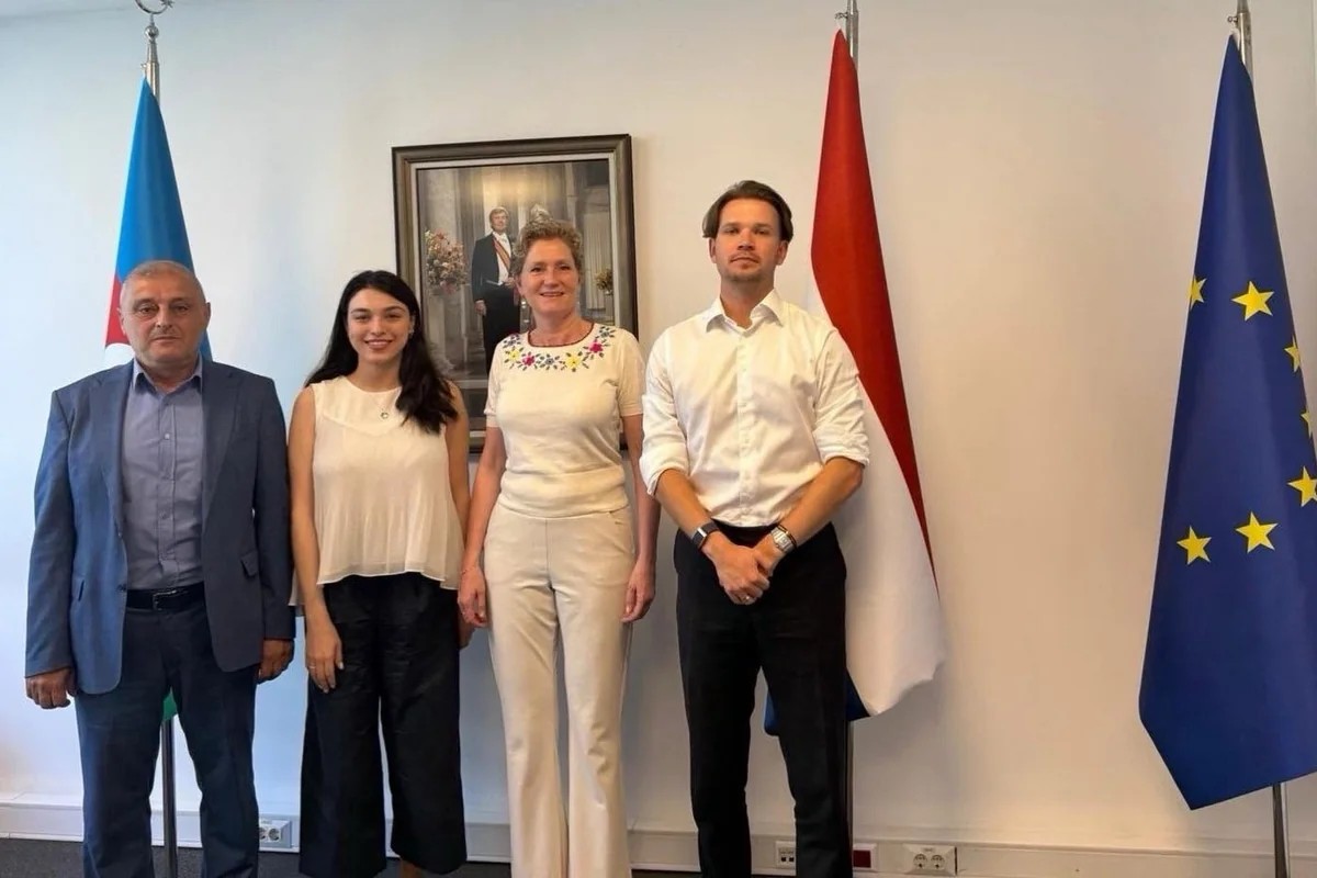 Azərbaycan və Niderland müzakirələr edib 