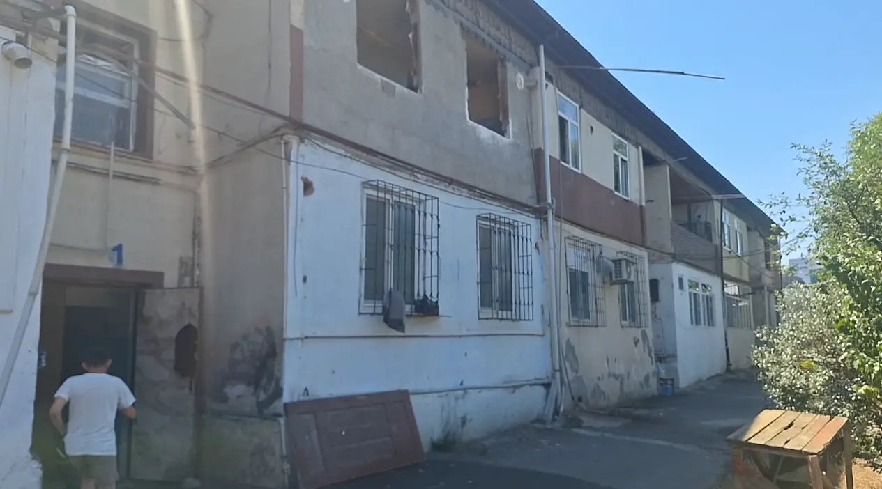Bu MTK yaşayış binasını SÖKÜR