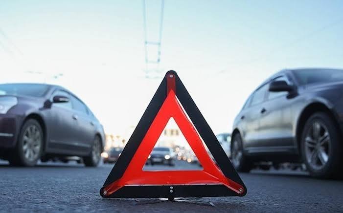 Ordubadda avtomobil QAZ XƏTTİNƏ ÇIRPILIB