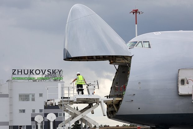 Moskvada hava limanı uçuşları yenidən DAYANDIRDI