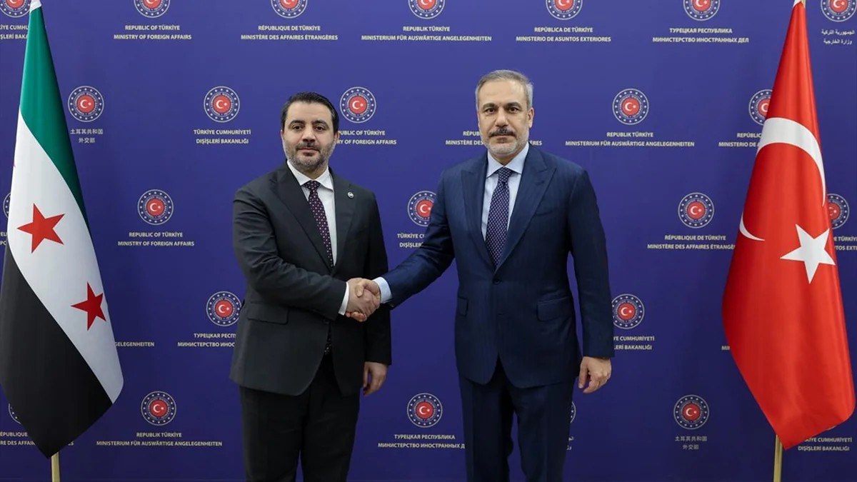 Hakan Fidan suriyalı həmkarı ilə regional məsələləri müzakirə edib&nbsp;