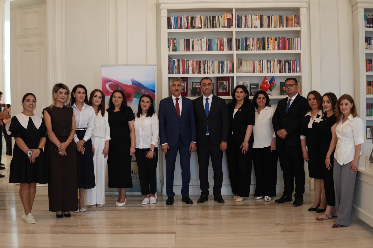 Gəncə şəhər Heydər Əliyev Mərkəzində Türkiyə ədəbiyyatı bölümü açılıb