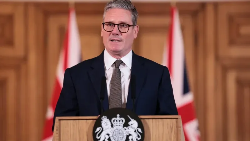 Böyük Britaniya Ukraynaya 15 müasir təyyarə verəcək