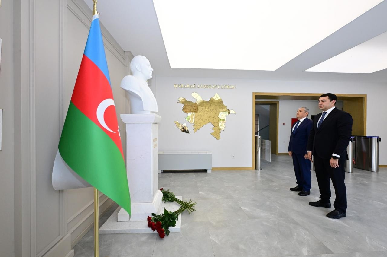 Mədəniyyət naziri Adil Kərimli Şuşa şəhərində vətəndaşları qəbul edib