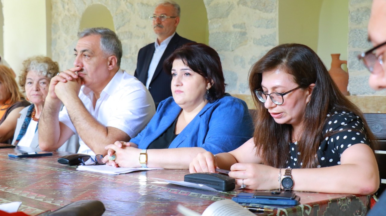 Şuşada “Sözün Xaqanı – Xəlqaniyəm, Xəlqani” mövzusunda elmi konfrans keçirilib
