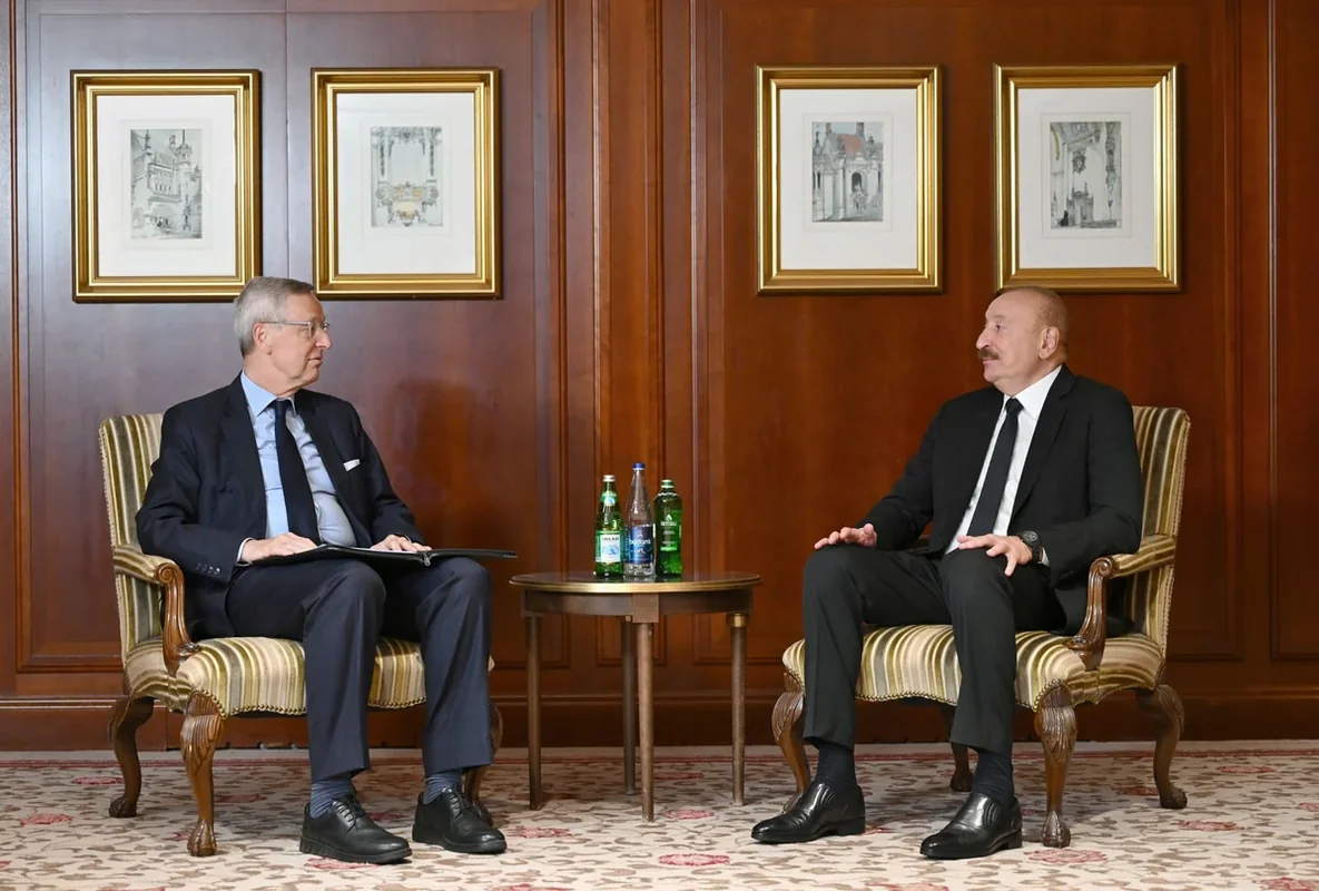 İlham Əliyev Mixael Harms ilə görüşüb