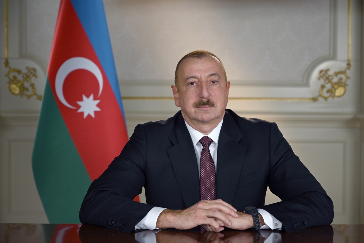 Prezident Belçika Kralını təbrik edib