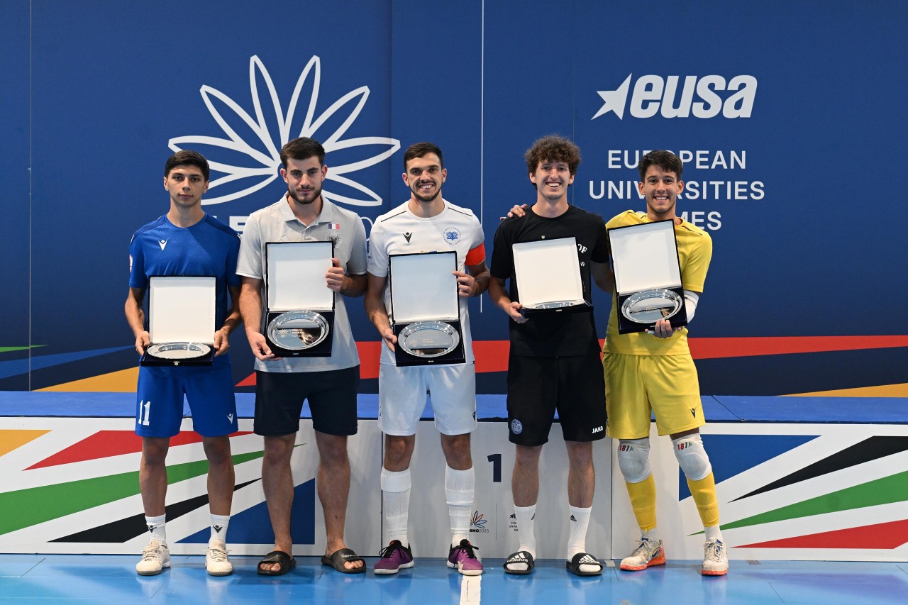 news/2026_07_25/eug2026_futsal_medals_062jpg_1784971394.jpeg