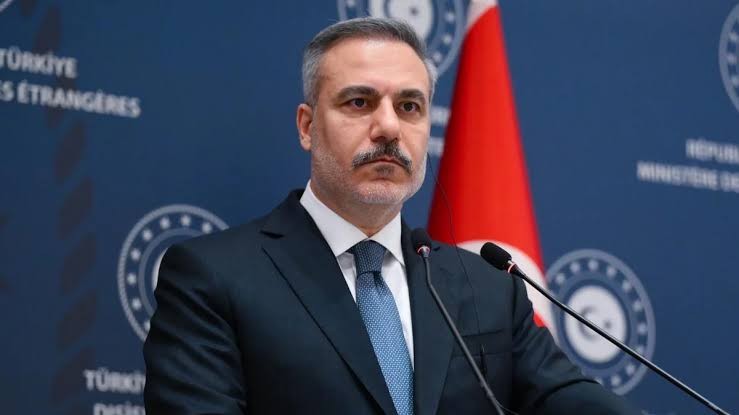 Fidan İran-ABŞ danışıqlarını müzakirə edib