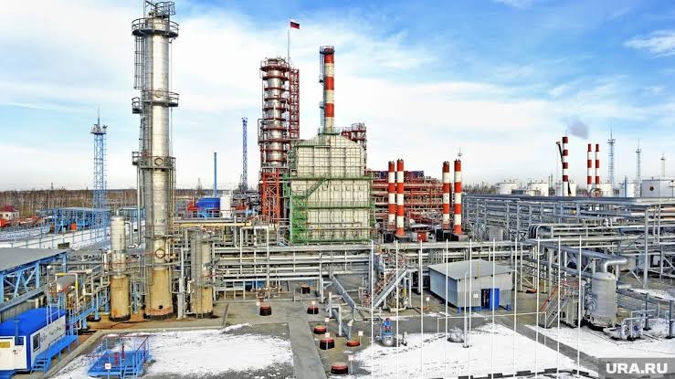 Dron hücumu Rusiyanın strateji neft zavodunu İFLİC ETDİ
