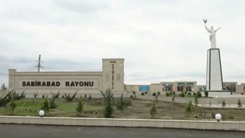 Dayı 11 yaşlı bacısı oğlunu maşınla vurdu 