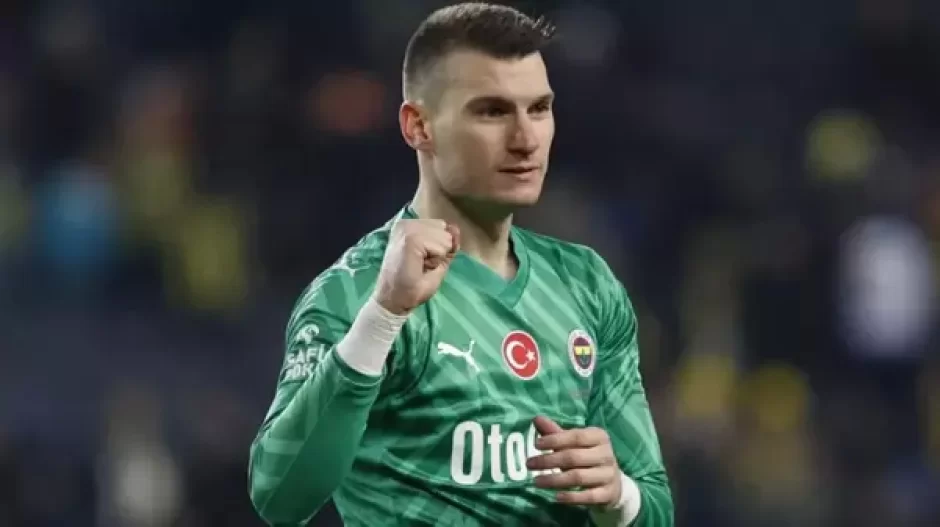 \"Fənərbağça\" onunla yollarını AYIRIR