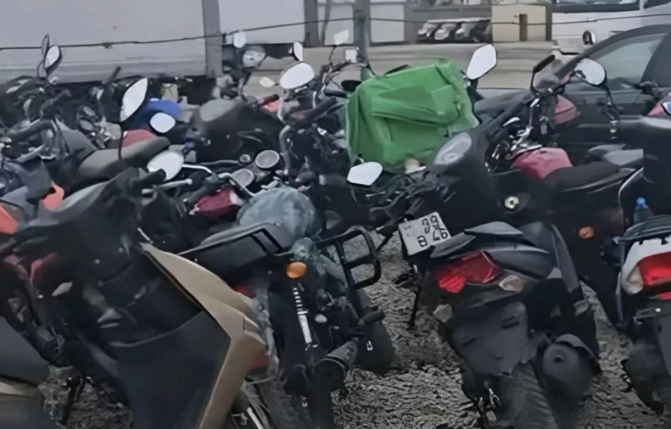 Bakıda mopedlər cərimə meydançasına aparıldı - SƏBƏB