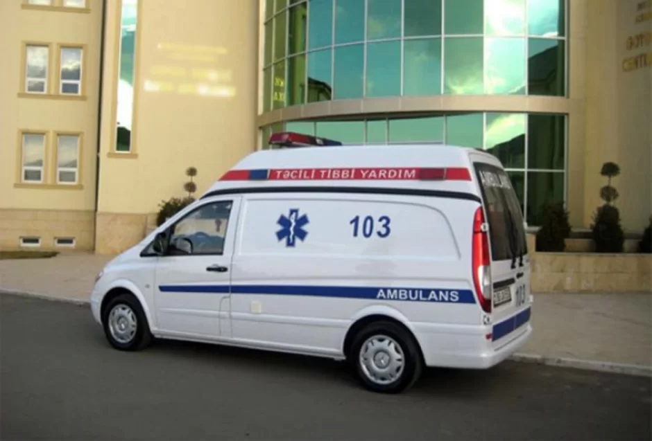 12-ci mərtəbədən yıxılan azyaşlının həyatı xilas edildi