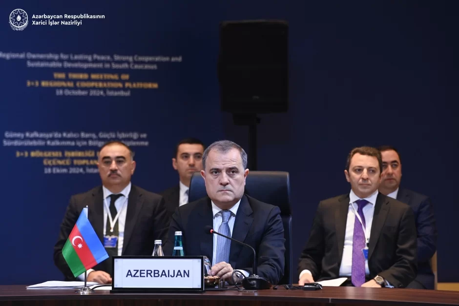 Bayramov bir daha bəyan etdi: Ermənistan konstitusiyasını dəyişməlidir!