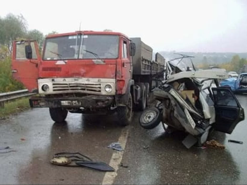 Azərbaycanda dəhşətli qəza: tanınmış meyxanaçı və iki nəfər yanaraq öldü