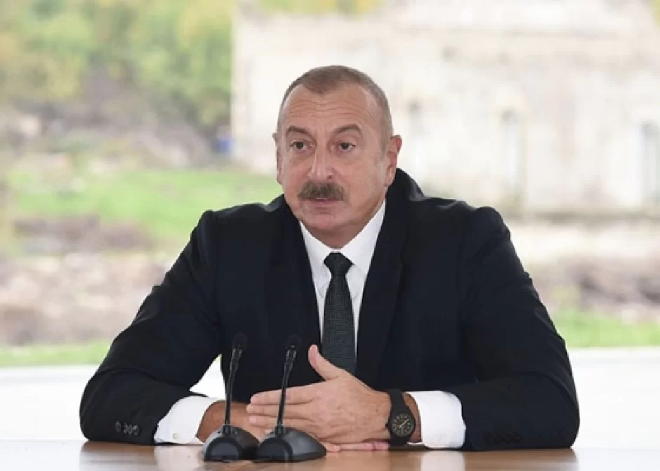 İlham Əliyev XVI BRİCS Sammitinin ilk plenar iclasında iştirak edir