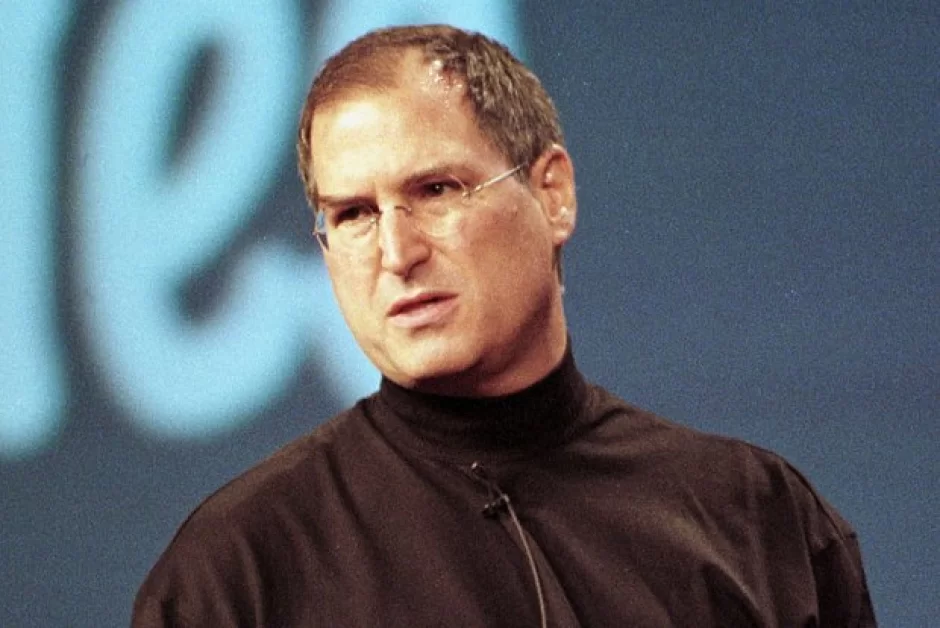 \"Apple\" qurucusunu Hitler adlandırdı - SƏBƏB