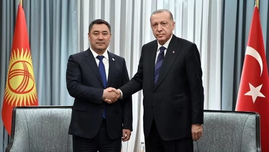 İki prezidentdən maraqlı hədiyyə mübadiləsi!