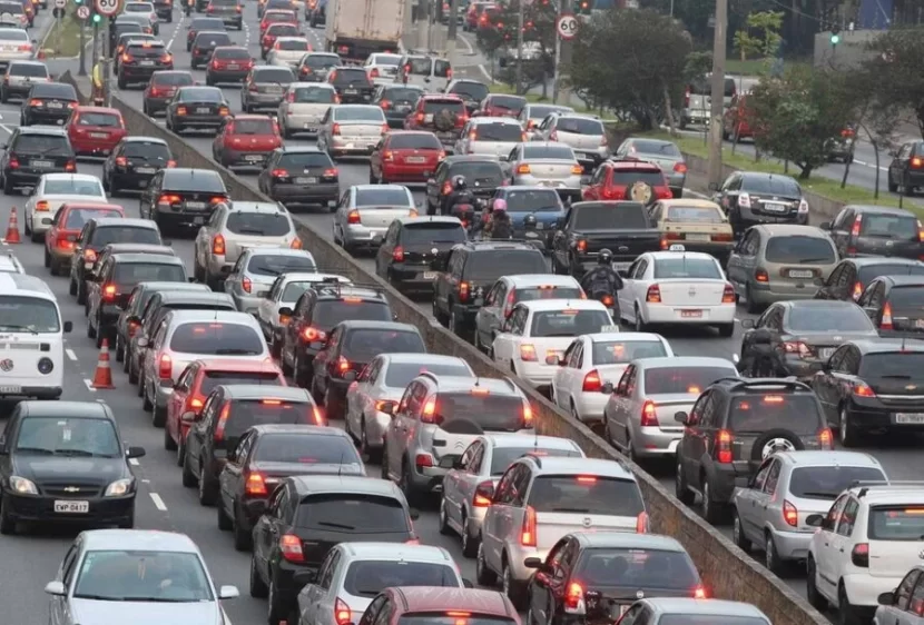 Hazırda tıxac olan YOLLAR