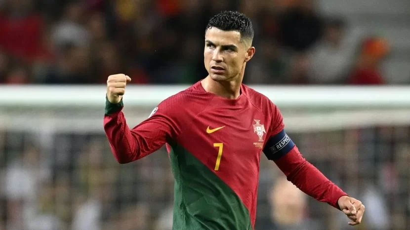 Ronaldu karyerasını nə vaxt bitirəcəyini açıqladı