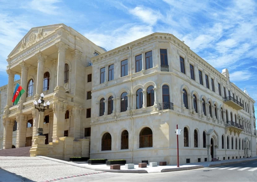 Plastik cərrahiyyə üzrə saxta sertifikata verdiklərinə görə vəzifəli şəxslərə cinayət işi AÇILDI - BİRGƏ MƏLUMAT