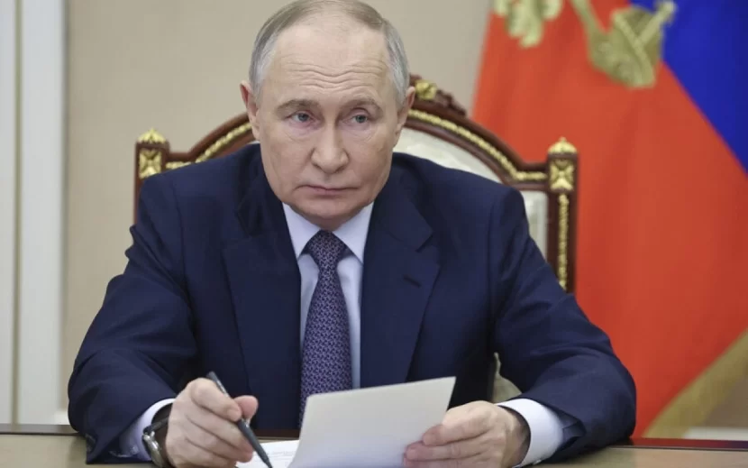 Putin və Pezeşkian Kremldə danışıqlara başlayıb