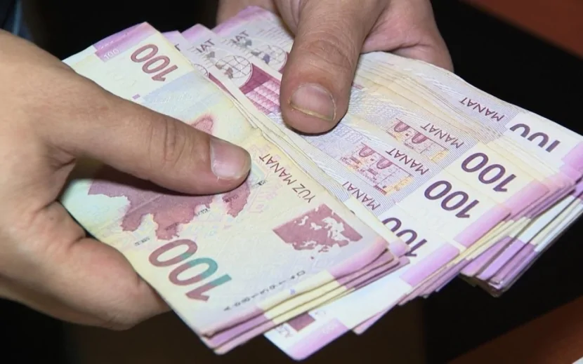 Bakıda kirayə qaldığı evdən 4 min oğurladı - Polis saxladı