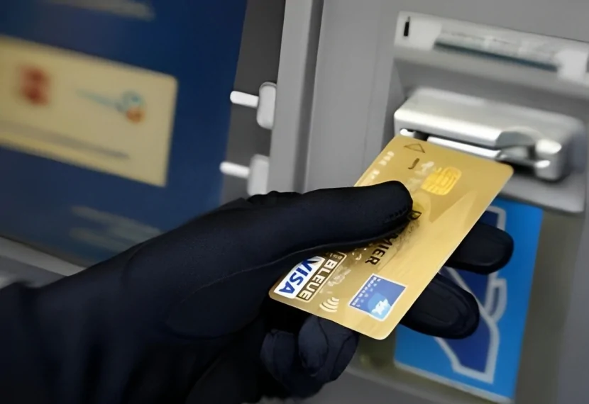 Fırıldaqçıların YENİ OYUNU: \"Bank kartını icarəyə ver, 5000 manat qazan\"