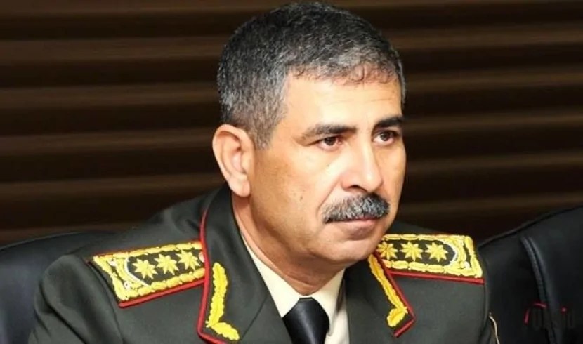 Zakir Həsənov şəxsi heyəti təbrik etdi