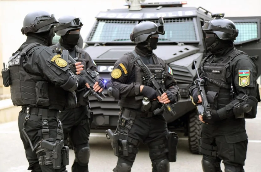 Polisdən ƏMƏLİYYAT - 75 nəfər saxlanıldı