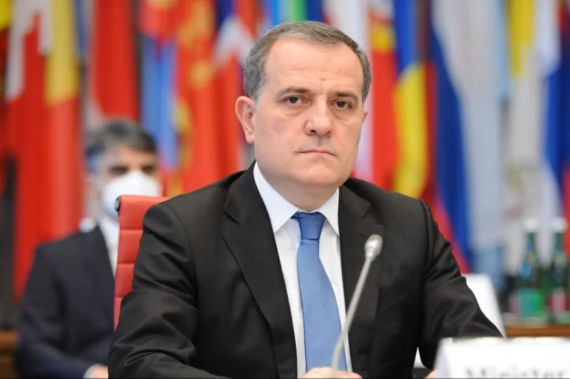 Ceyhun Bayramov həmkarı ilə telefon danışığı aparıb