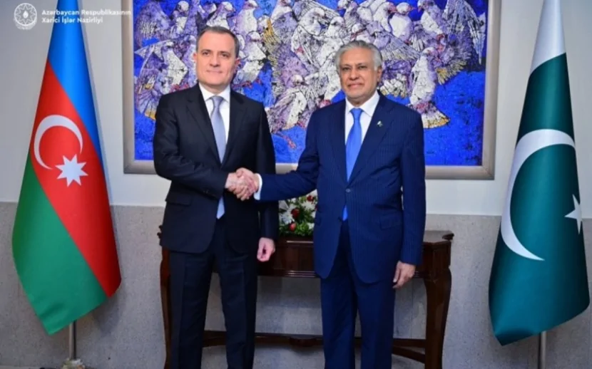 İki ölkə arasında ECO Zirvəsi MÜZAKİRƏ OLUNUB
