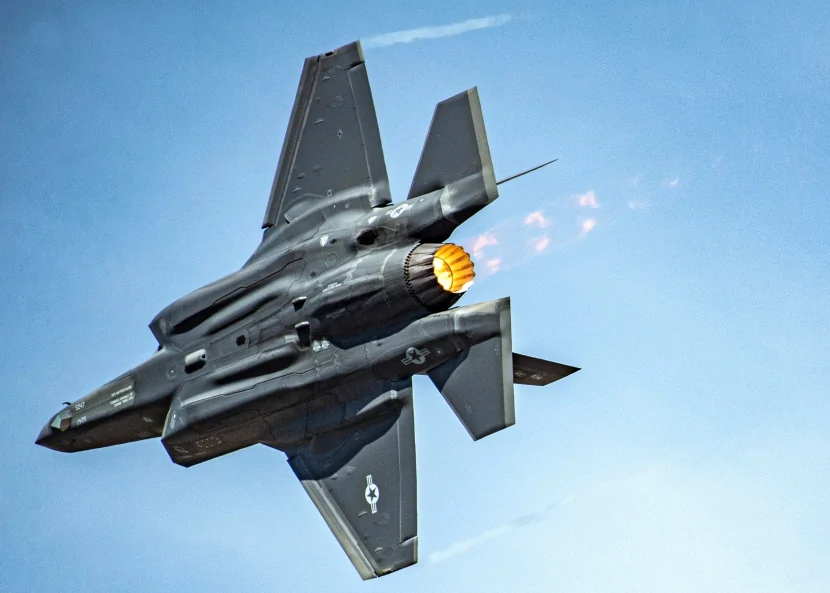 İran səmasında F-35 VURULDU