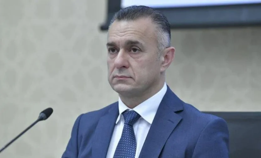Səhiyyə naziri məhkəməyə verildi