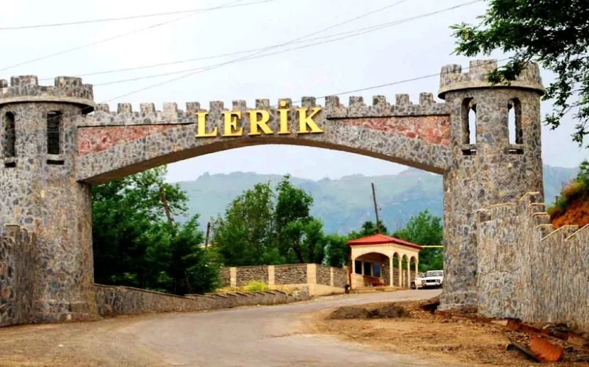 Lerikdə qardaşlar qonşunun arvadını döydülər