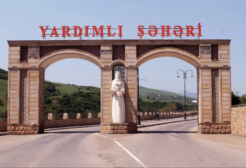 Müəllim yanına hazırlığa gələn qız qaçırıldı