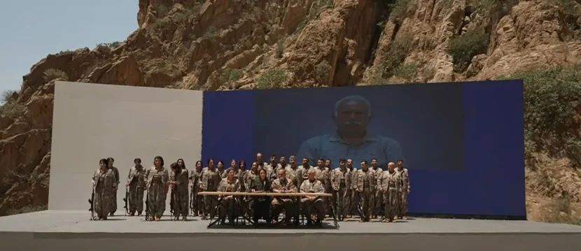 PKK-nın silahları TƏHVİL VERDİYİ AN