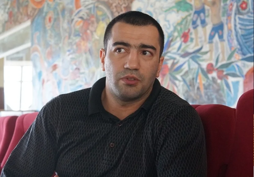 Xalq artistinin oğlu: \"Həkim səhlənkarlığı ucbatından atamı itirdim\"