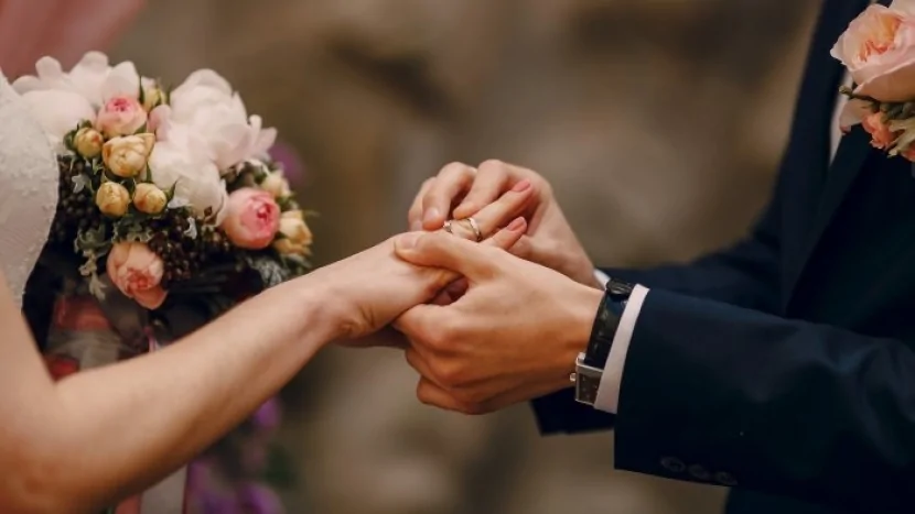 Nikah sənədlərində \"ər\" və \"arvad\" ifadələri dəyişdirilir- BU ÖLKƏDƏ