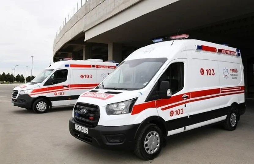 14 yaşlı yeniyetmə BIÇAQLANDI
