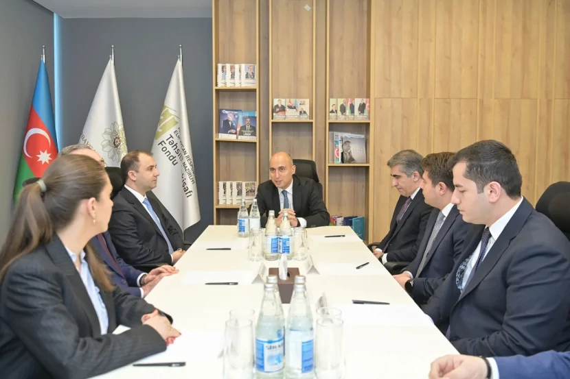 Yeni sədr kollektivə təqdim olundu - FOTO