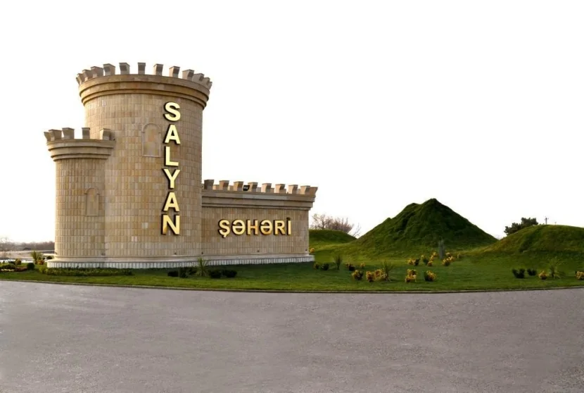 Qısqanc sevgilisini döydü, sonra dişlədi