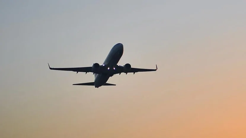 Radar sistemləri çökdü, hava məkanı BAĞLANDI