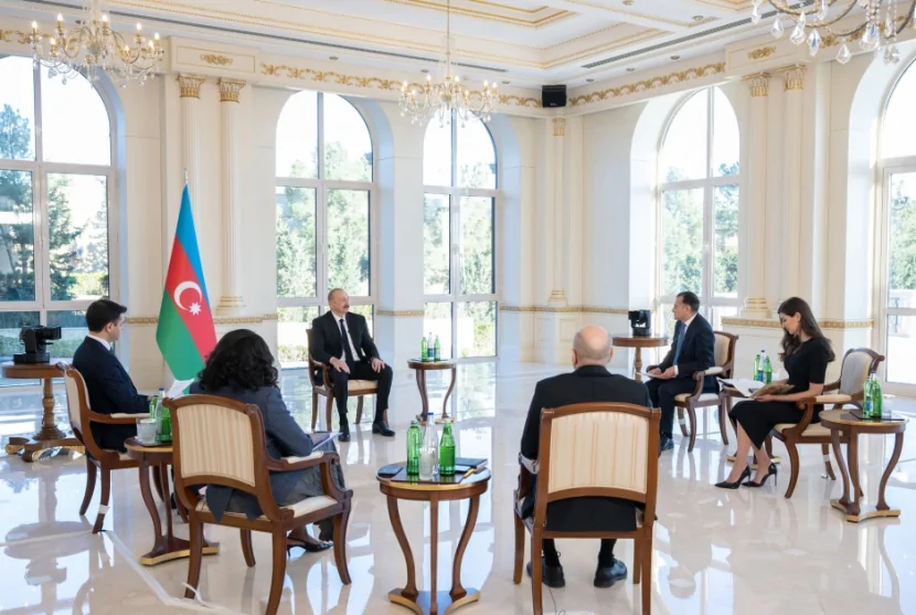 Bu gün Prezident İlham Əliyev yerli televiziya kanallarına müsahibə verib - CANLI