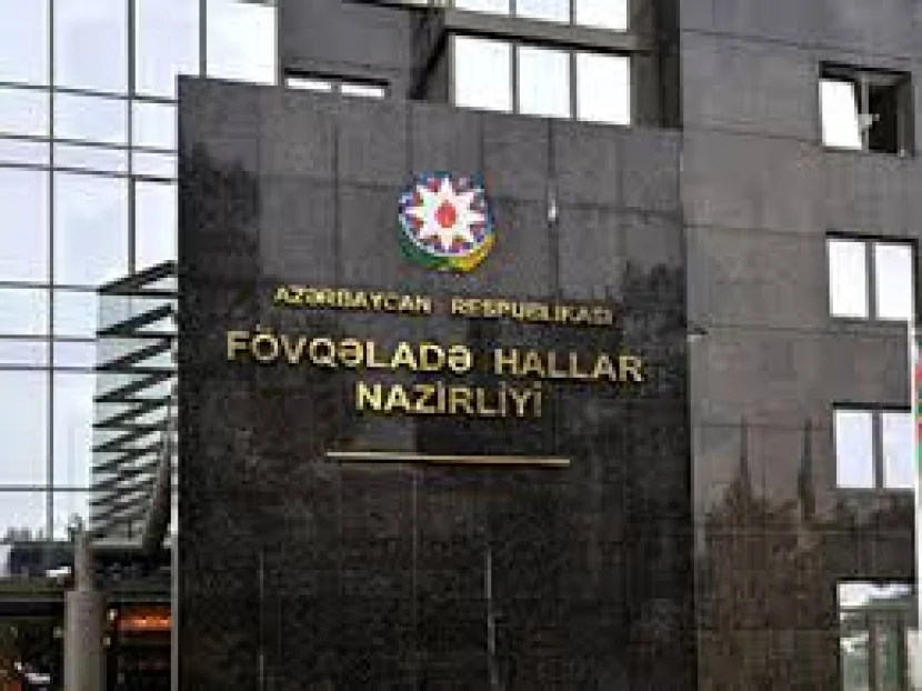 Masazırda   yaşayış binasında YANĞIN: Təxliyə olunanlar var