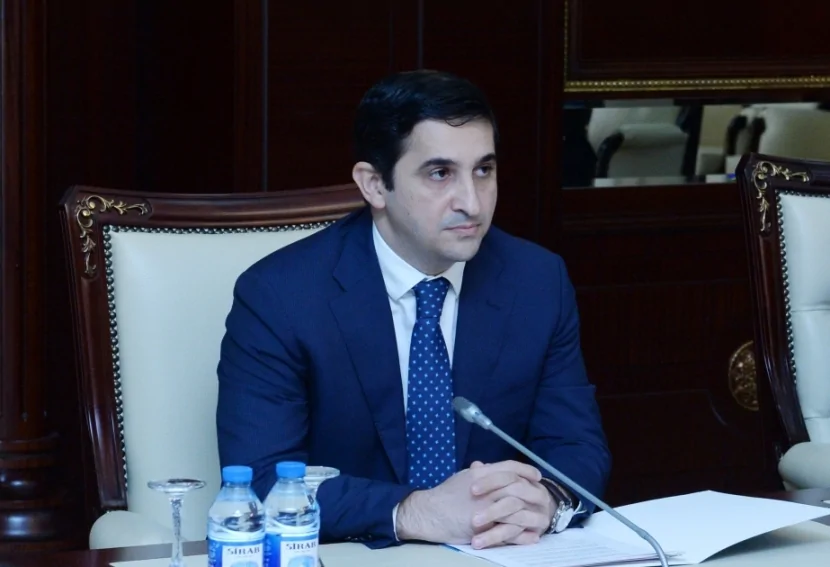 Nazir rektorun oğlunu vəzifədən AZAD ETDİ